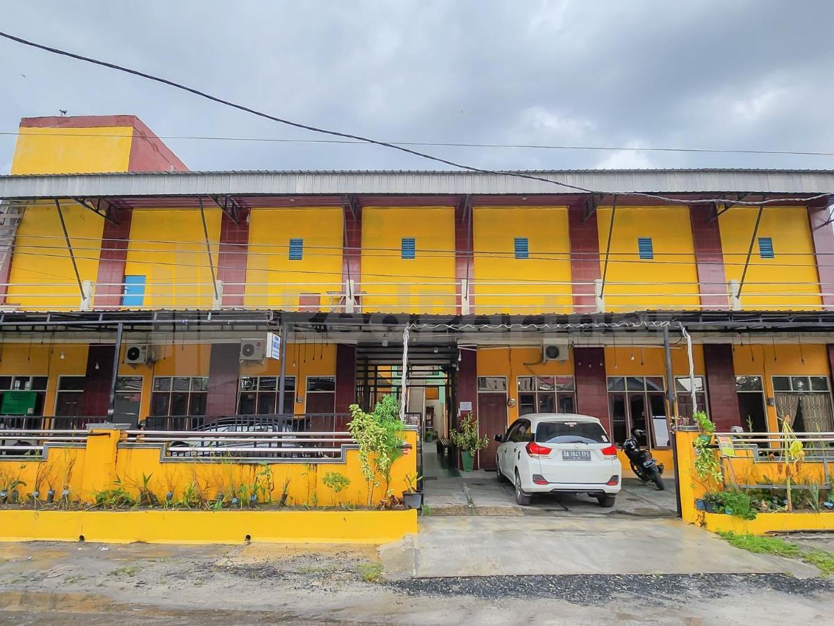Griya Tambun Raya Redpartner Hotel Tumbangrungan Ngoại thất bức ảnh